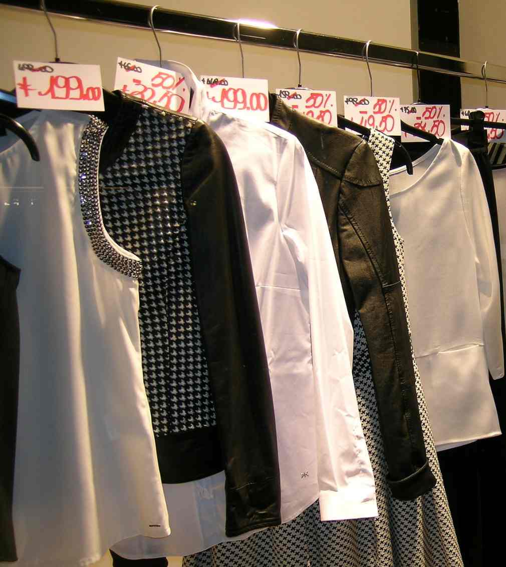 Mid season sale… conservate gli scontrini per un’eventuale richiesta in garanzia!